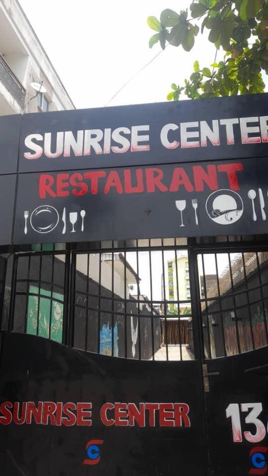 Sunrise Center Bonapriso 111 Hotel Douala Ngoại thất bức ảnh